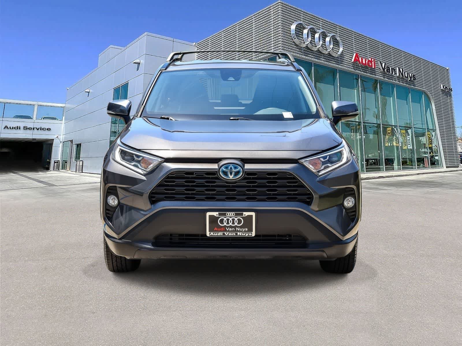 Used 2021 Toyota RAV4 XLE w/ Carpet Mat Package (TMS) AWD/4WD image 6