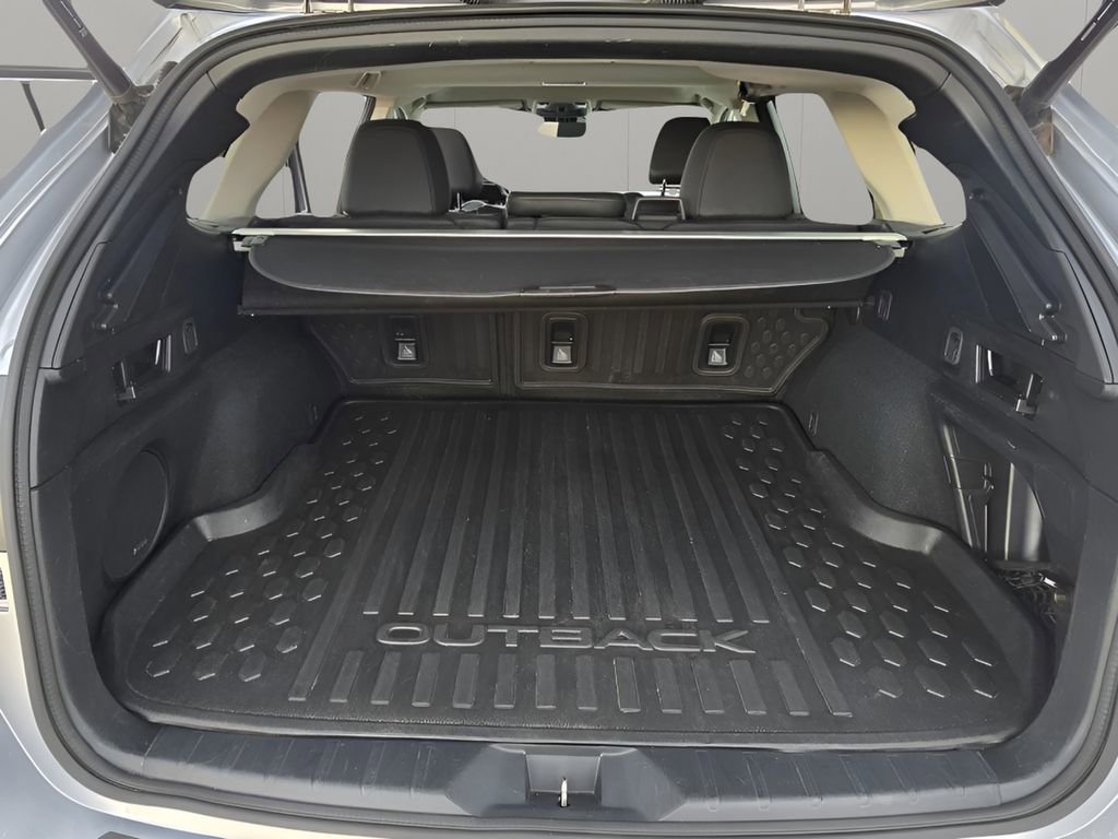 Used 2024 Subaru Outback Touring image 30