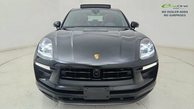 Used 2024 Porsche Macan AWD/4WD image 13