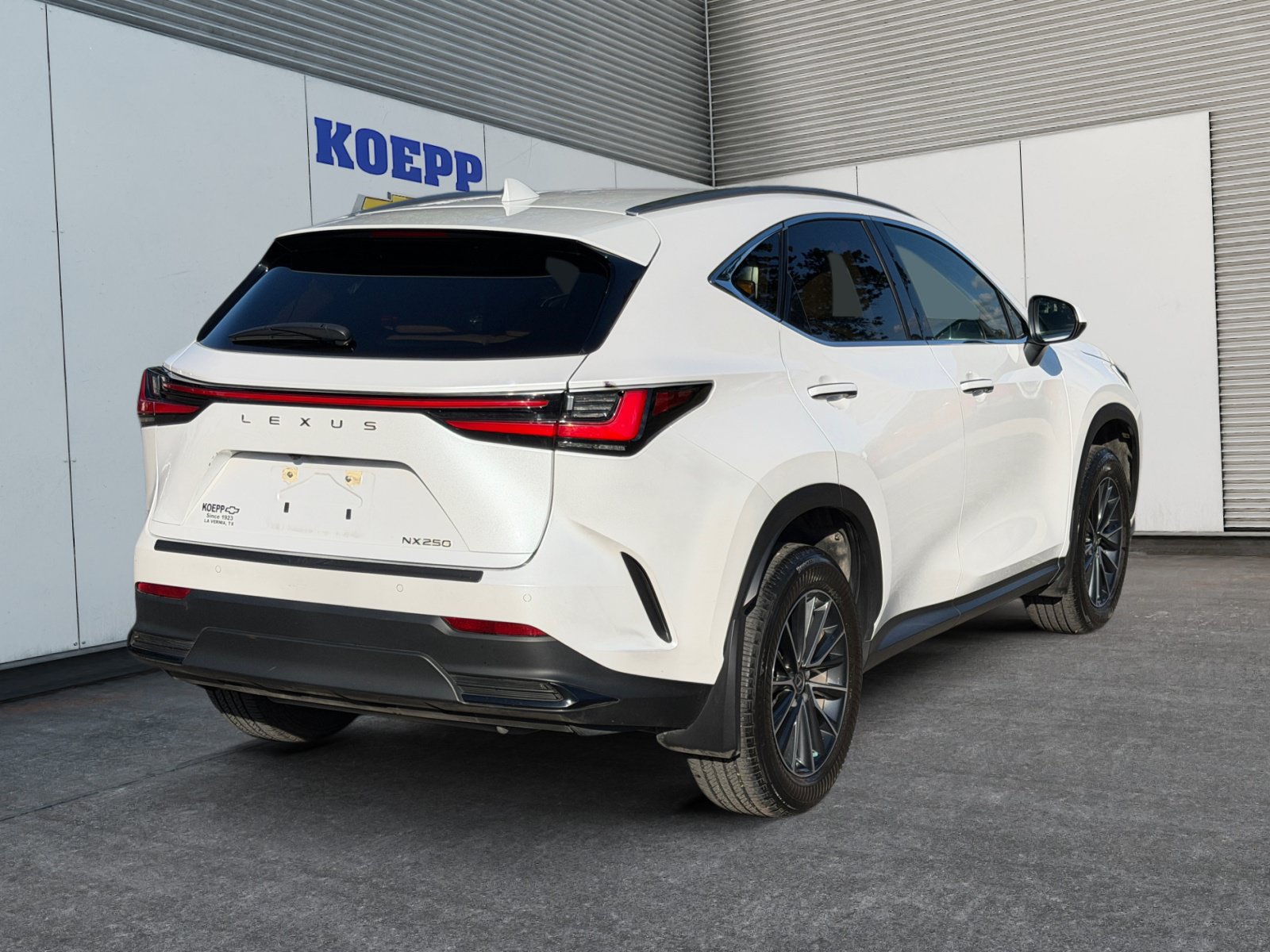 Used 2024 Lexus NX 250 FWD image 5
