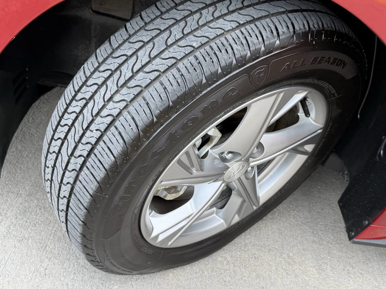 Used 2023 Hyundai Sonata SE FWD image 13