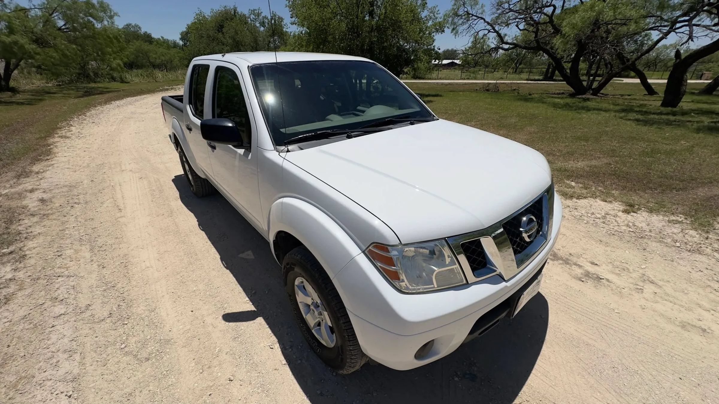 Used 2012 Nissan Frontier SV RWD image 9