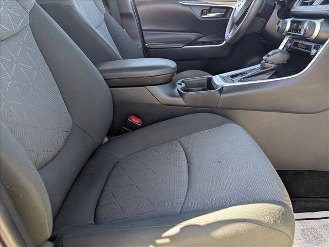 Used 2021 Toyota RAV4 XLE image 19