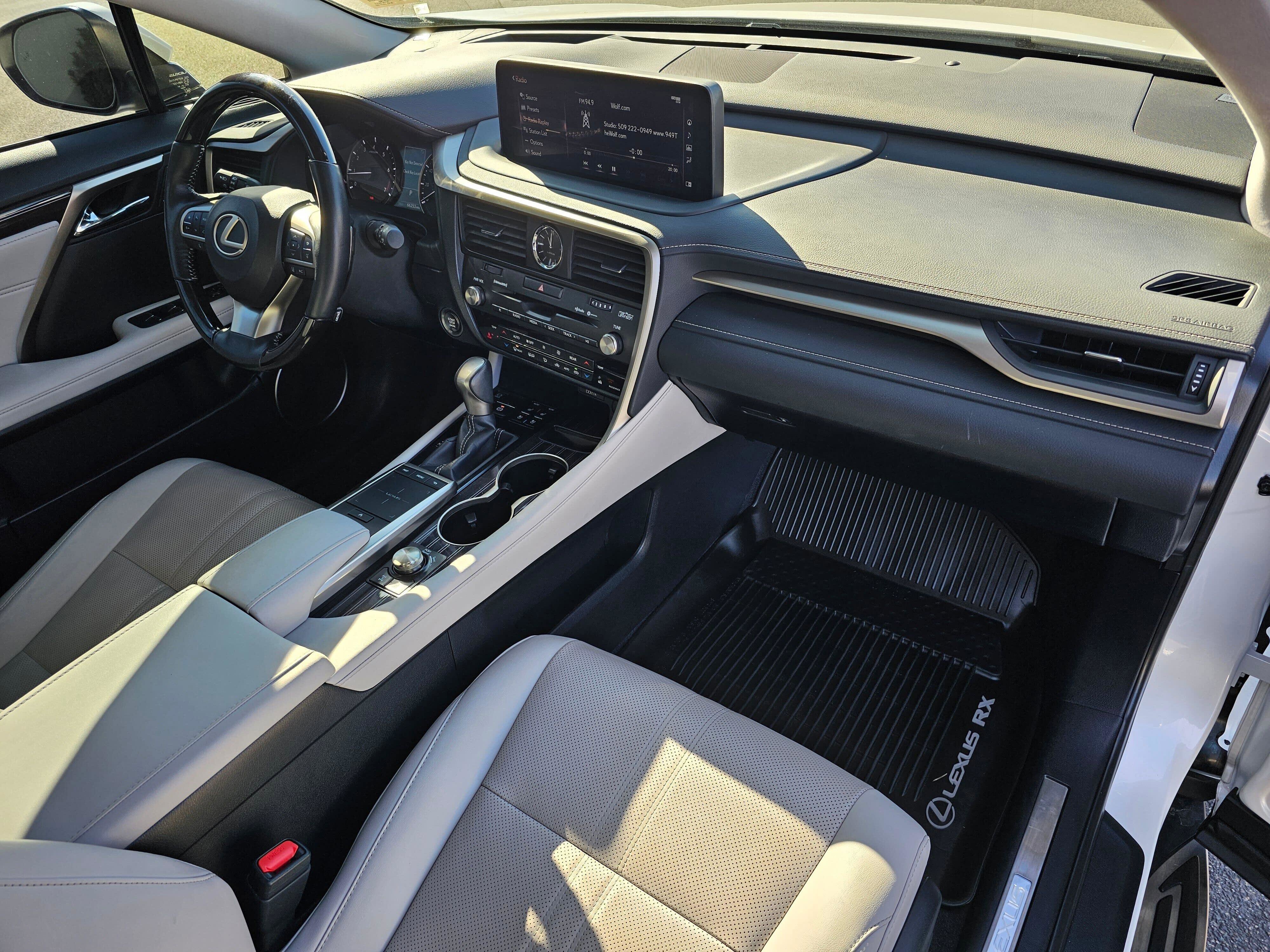 Used 2020 Lexus RX 350L Luxury w/ Accessory Package image 16