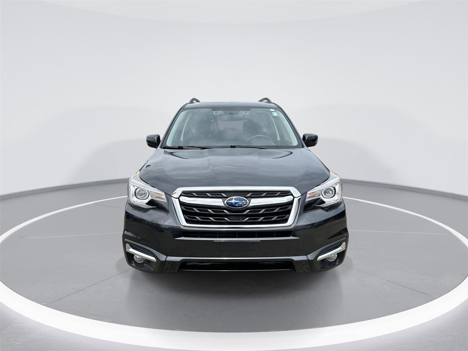 Used 2018 Subaru Forester 2.5i Touring w/ Popular Package #3B AWD/4WD image 3