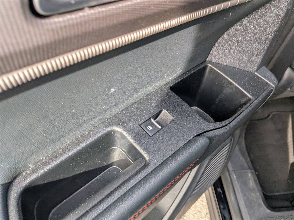 Used 2025 Ford Explorer ST-Line w/ ST-Line Street Pack image 25