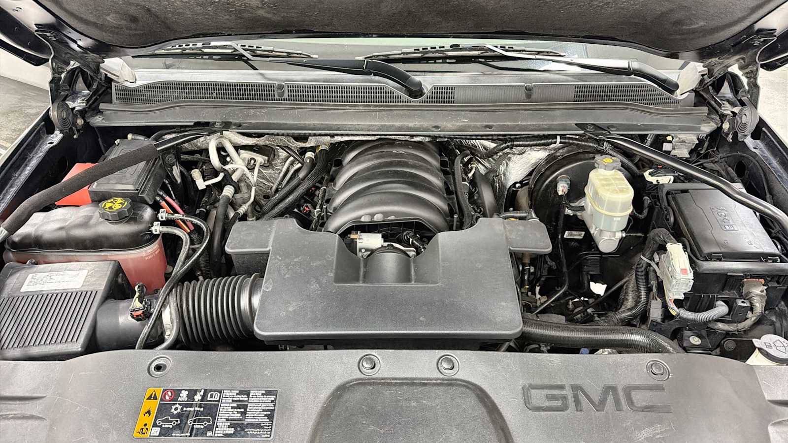 Used 2017 GMC Yukon Denali AWD/4WD image 31