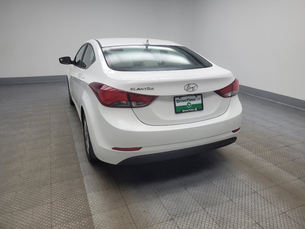 Used 2014 Hyundai Elantra SE w/ Option Group 02 FWD image 5