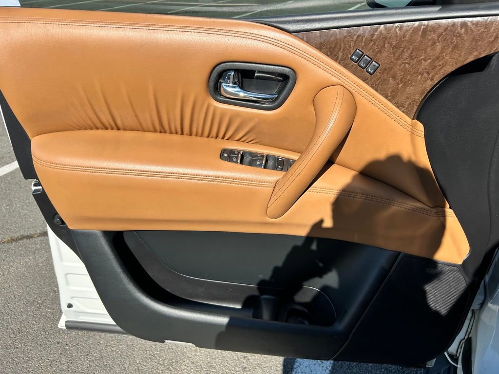 Used 2016 INFINITI QX80 2WD image 22