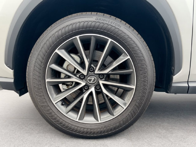 Used 2024 Lexus NX 350 AWD image 11