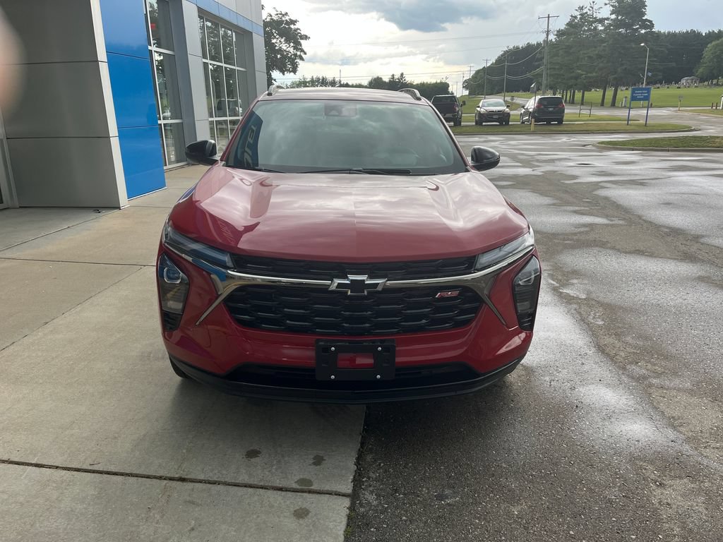 New 2026 Chevrolet Trax RS w/ Driver Confidence Package FWD image 2