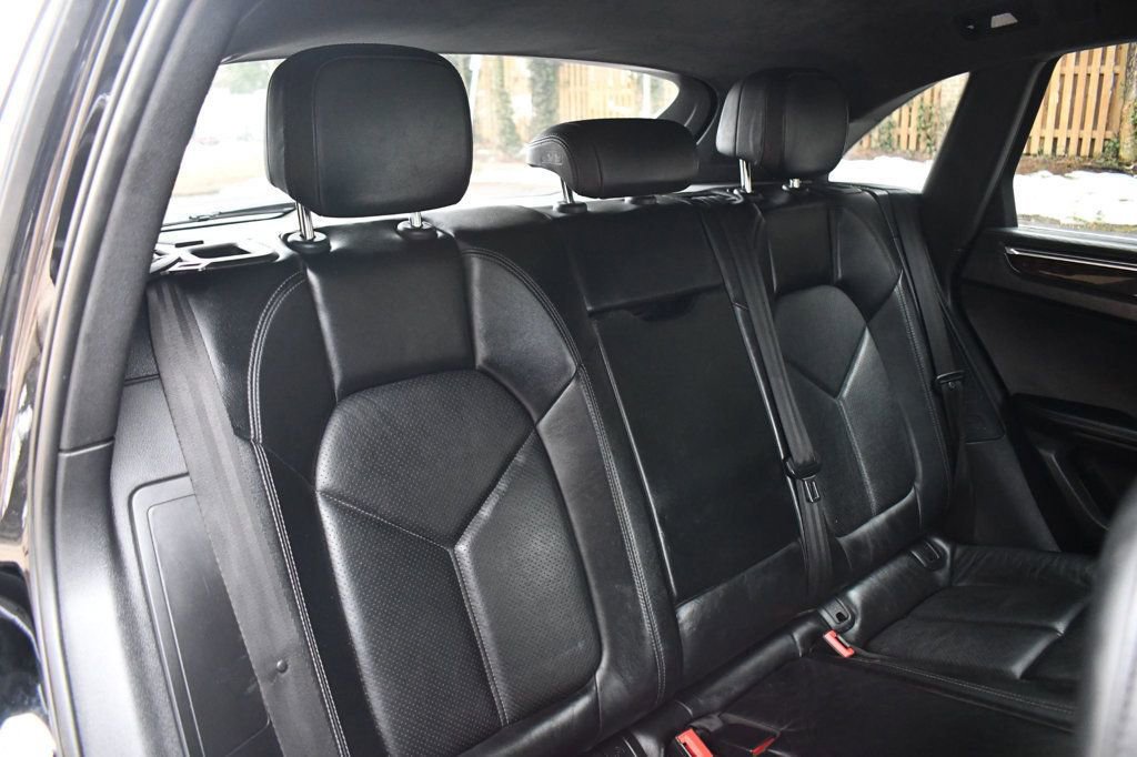 Used 2015 Porsche Macan Turbo image 27