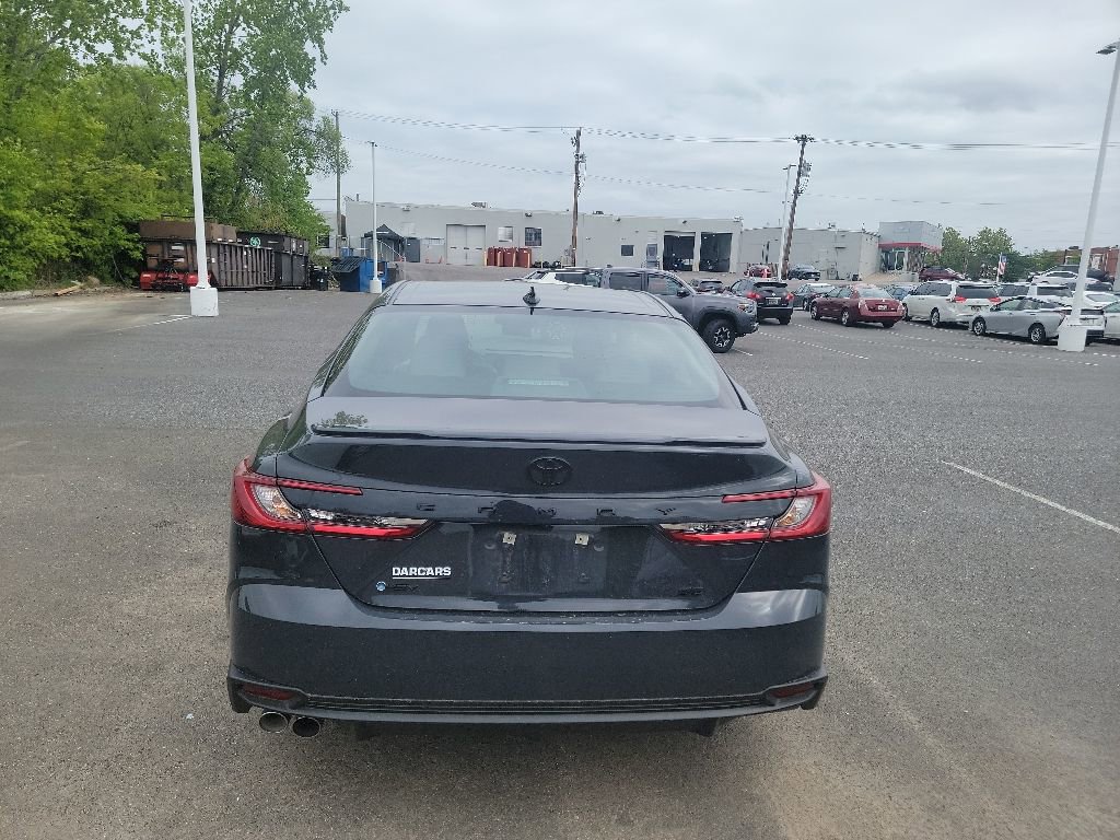Used 2026 Toyota Camry SE FWD image 4
