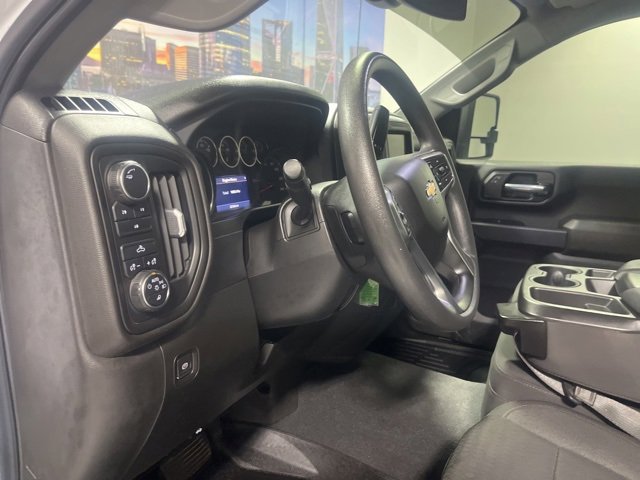 Used 2022 Chevrolet Silverado 2500 Custom w/ Custom Value Package image 9