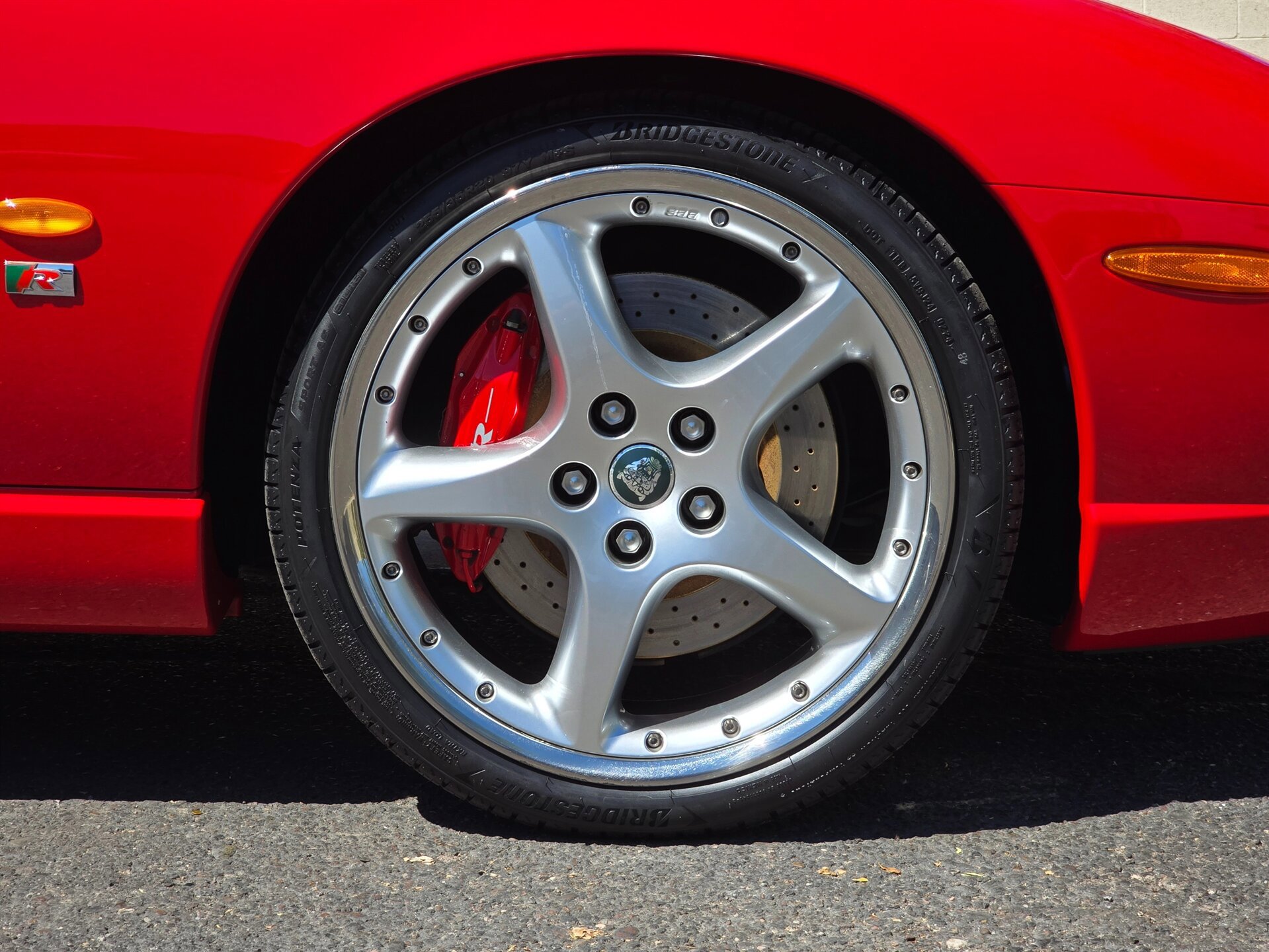 Used 2005 Jaguar XK8 Coupe RWD image 34