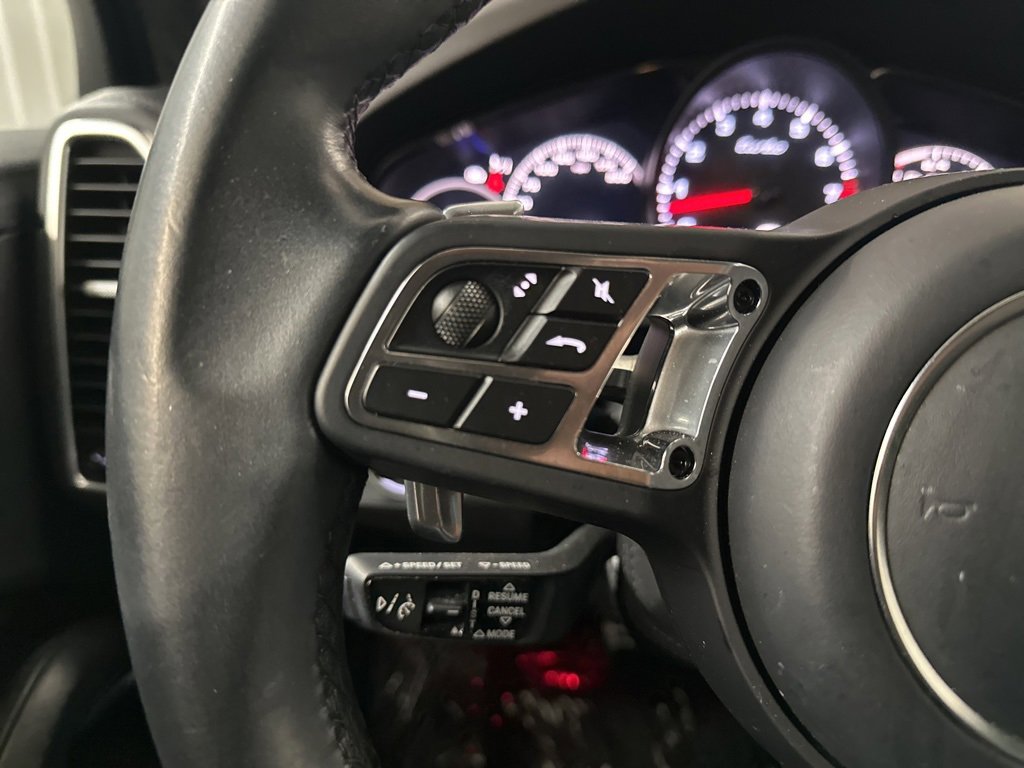 Used 2021 Porsche Cayenne Turbo image 29