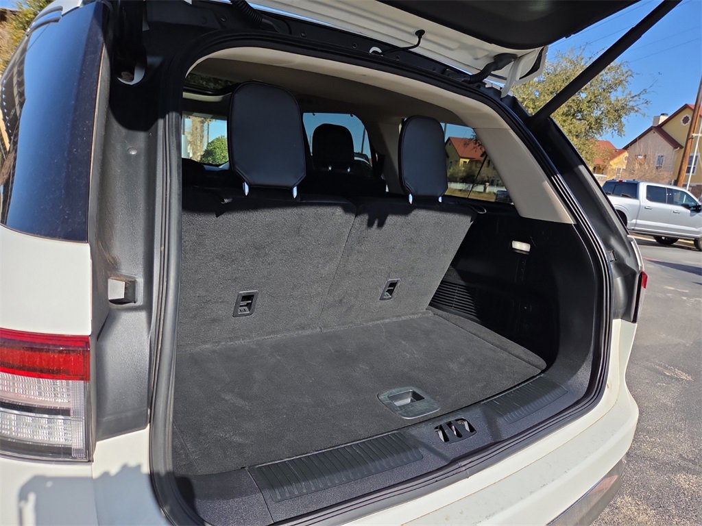 Certified 2022 Lincoln Aviator Reserve w/ Equipment Group 201A image 8