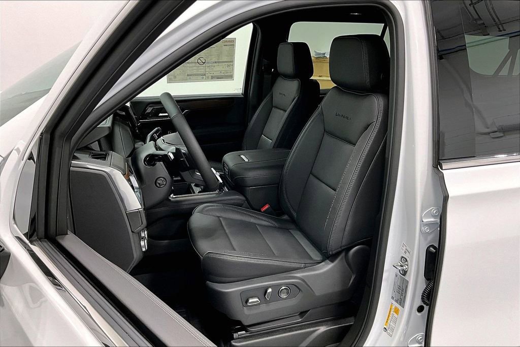 New 2026 GMC Yukon XL Denali image 25