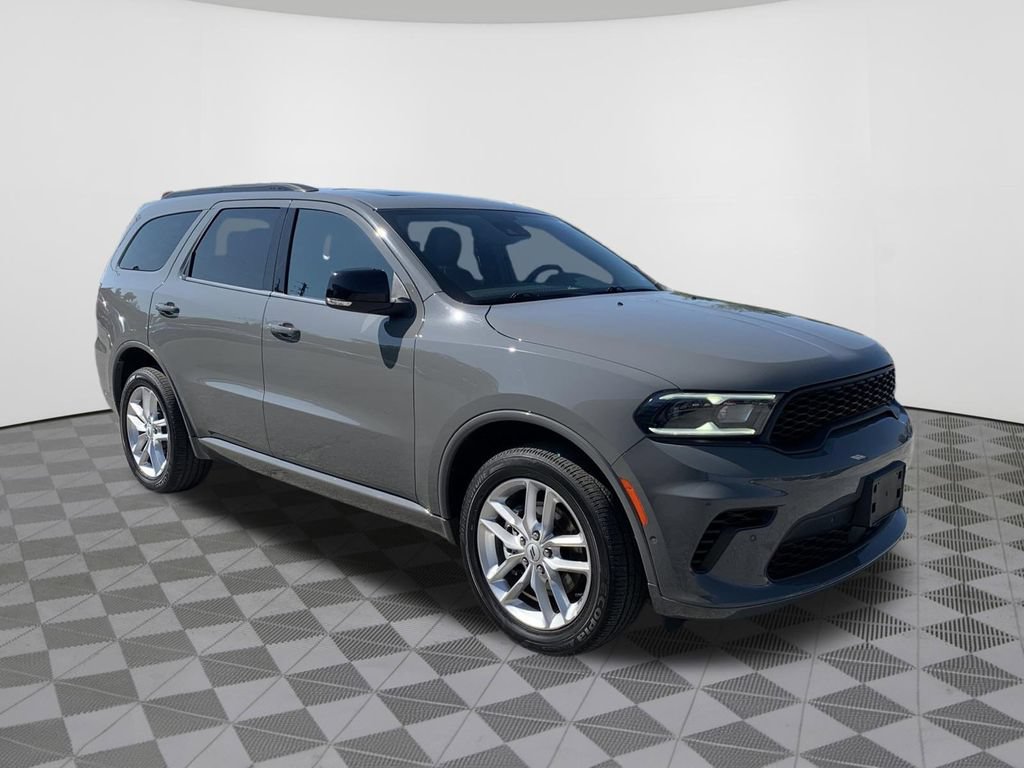 Used 2025 Dodge Durango GT AWD/4WD image 4
