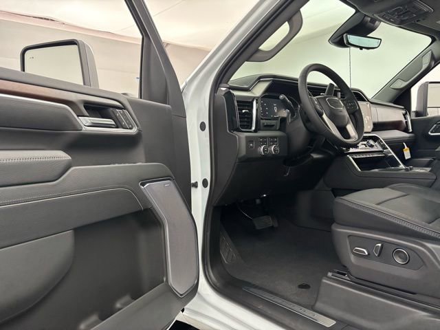 New 2026 GMC Sierra 2500 Denali w/ Denali Reserve Package AWD/4WD image 17