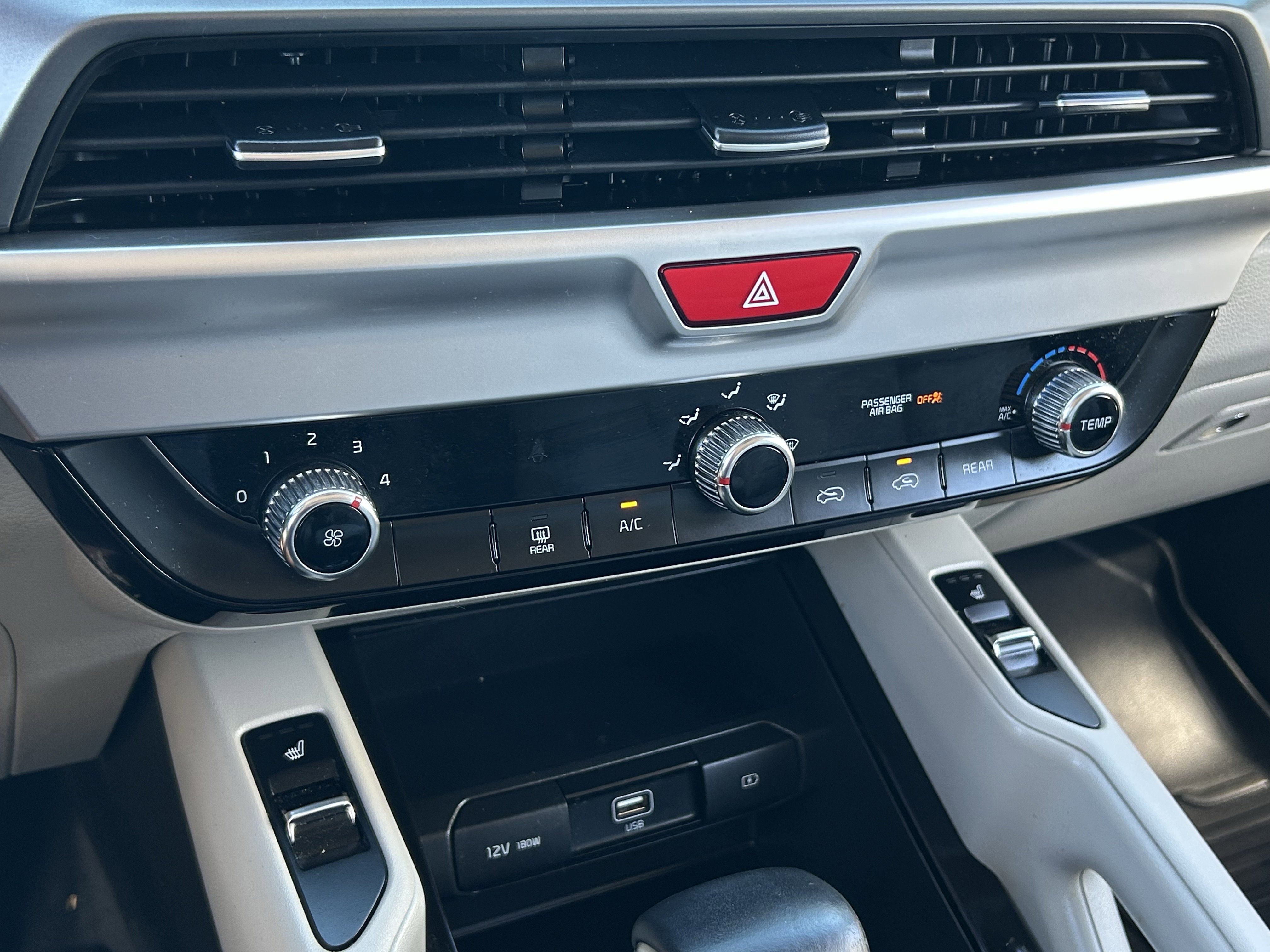 Used 2020 Kia Telluride S image 29