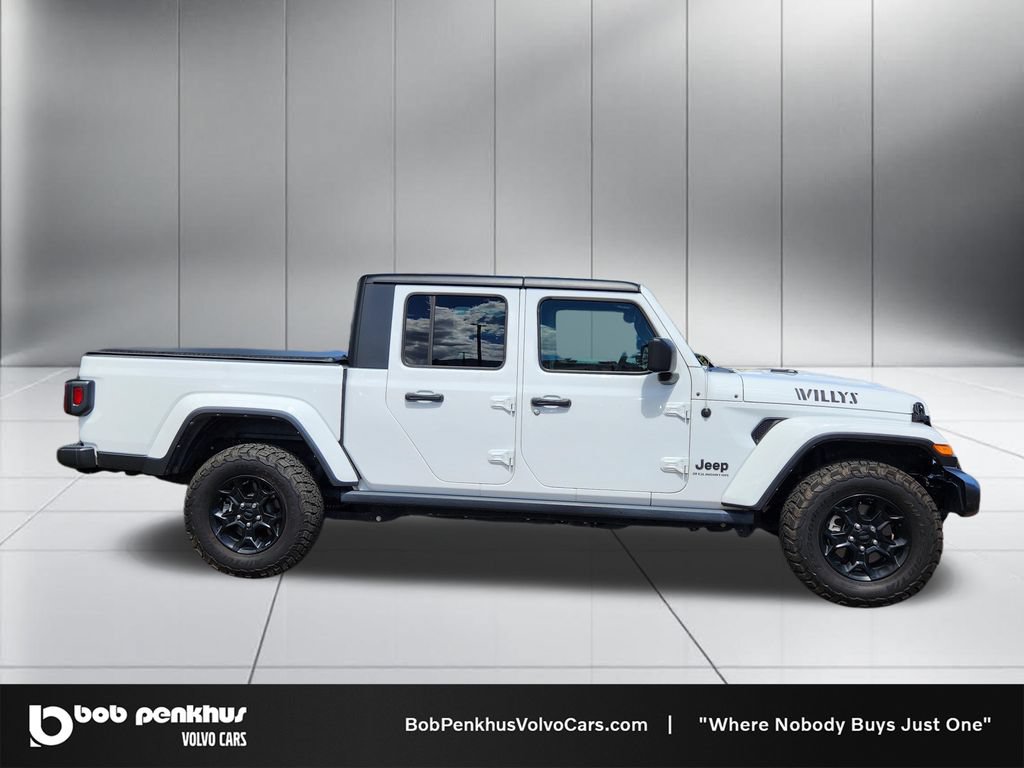 Used 2023 Jeep Gladiator Sport AWD/4WD image 24