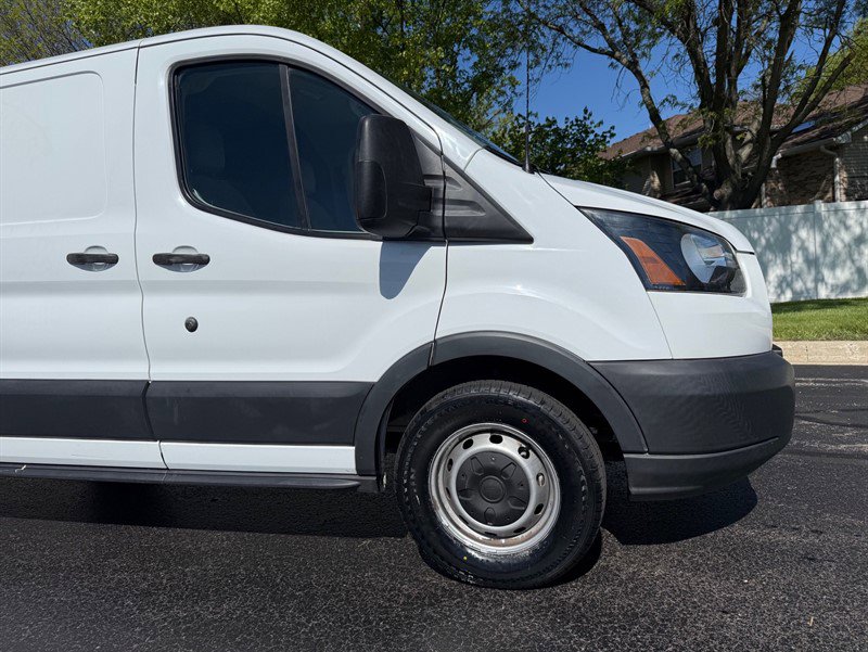 Used 2018 Ford Transit 150 130 Low Roof RWD image 33