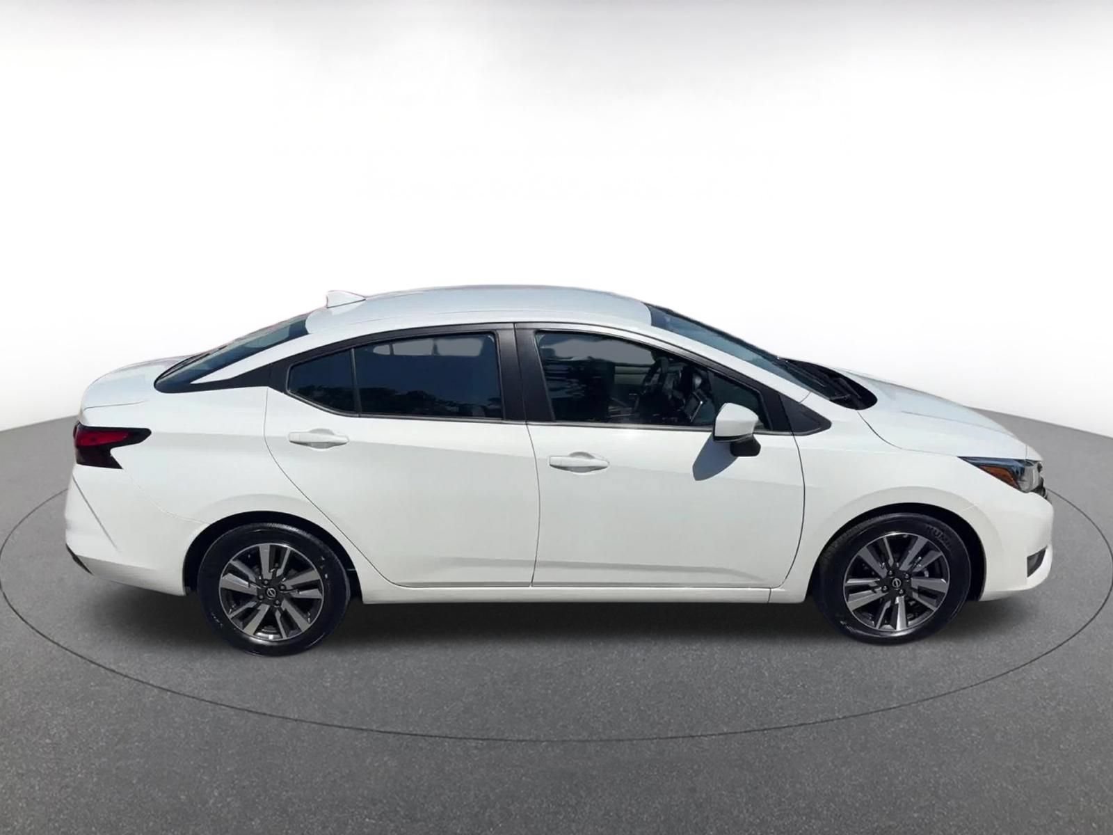 Used 2025 Nissan Versa SV FWD image 13