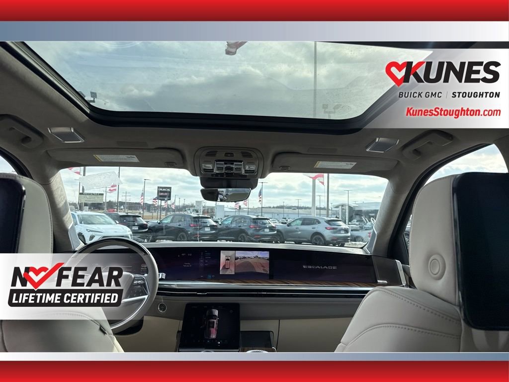 Used 2025 Cadillac Escalade Sport Platinum image 38