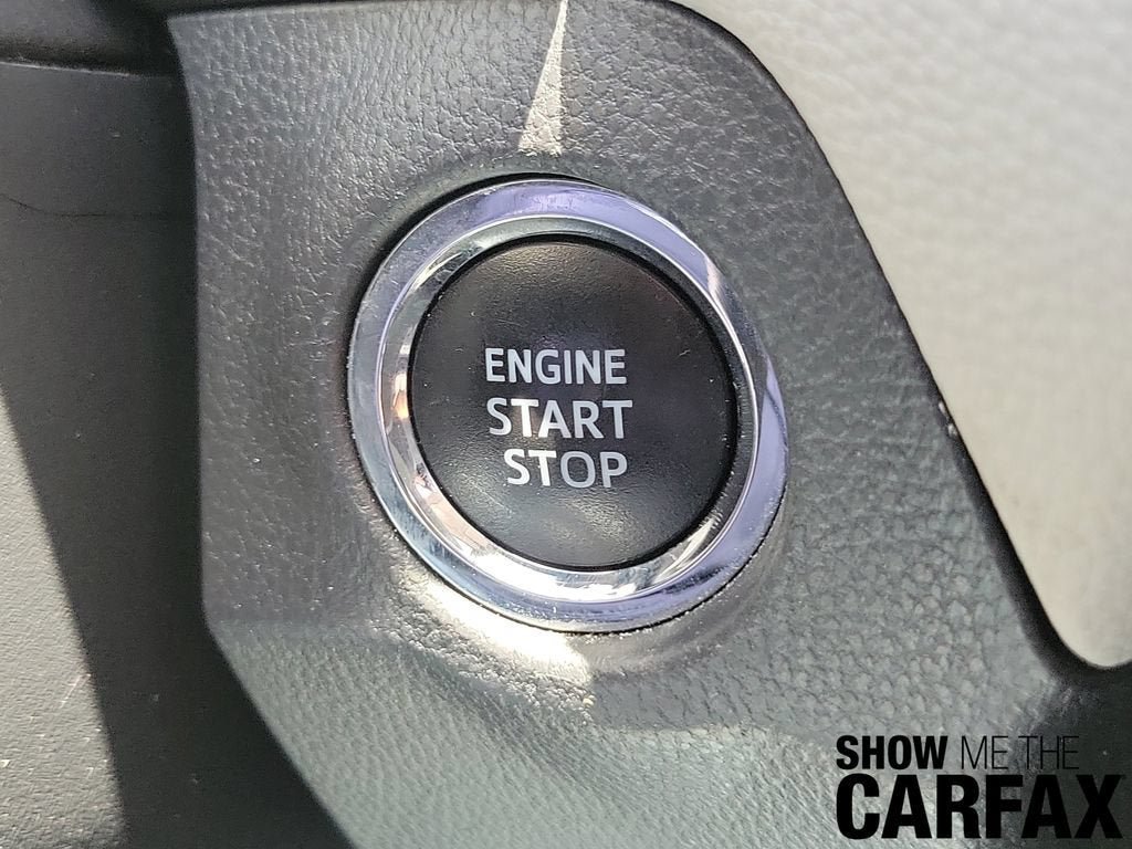 Used 2019 Toyota RAV4 XLE AWD/4WD image 28