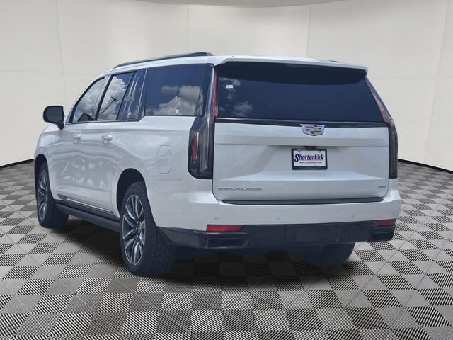 Used 2024 Cadillac Escalade ESV Sport Platinum AWD/4WD image 7