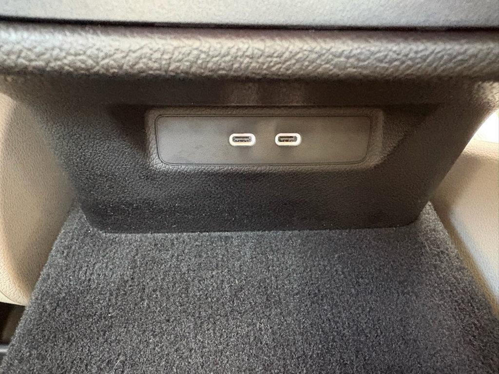 Used 2025 Mercedes-Benz E 350 Sedan image 30