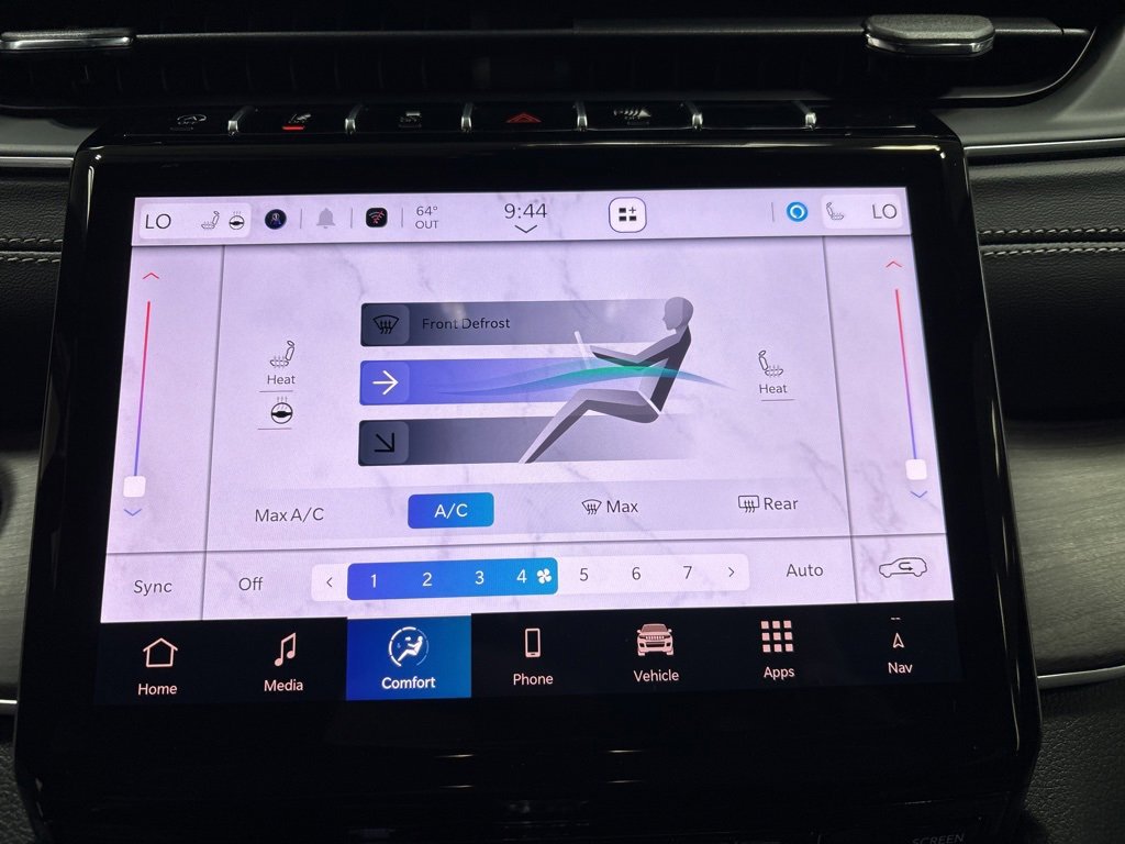 New 2025 Jeep Grand Cherokee Limited w/ Black Appearance Package image 17