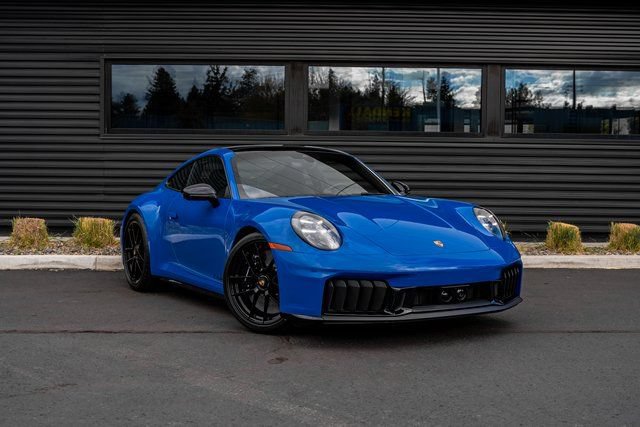 Used 2025 Porsche 911 Carrera GTS RWD image 30
