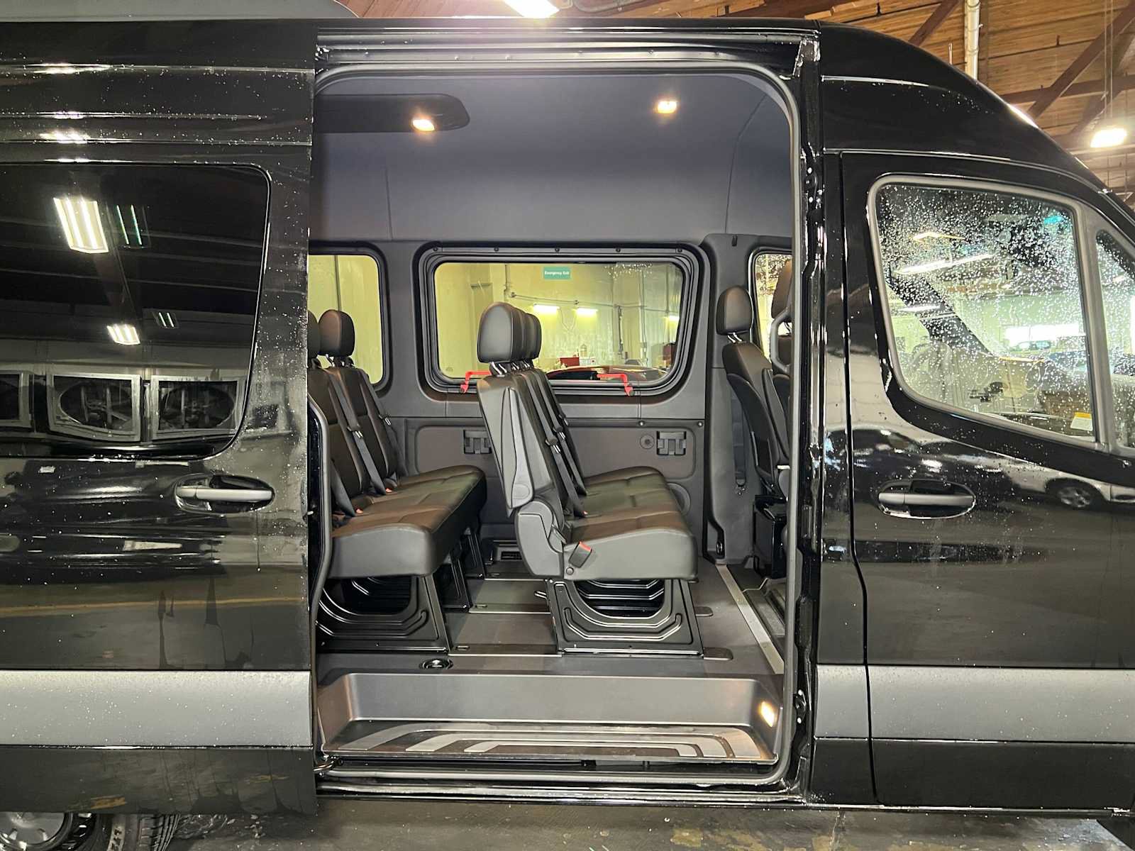 Used 2025 Mercedes-Benz Sprinter 2500 image 13