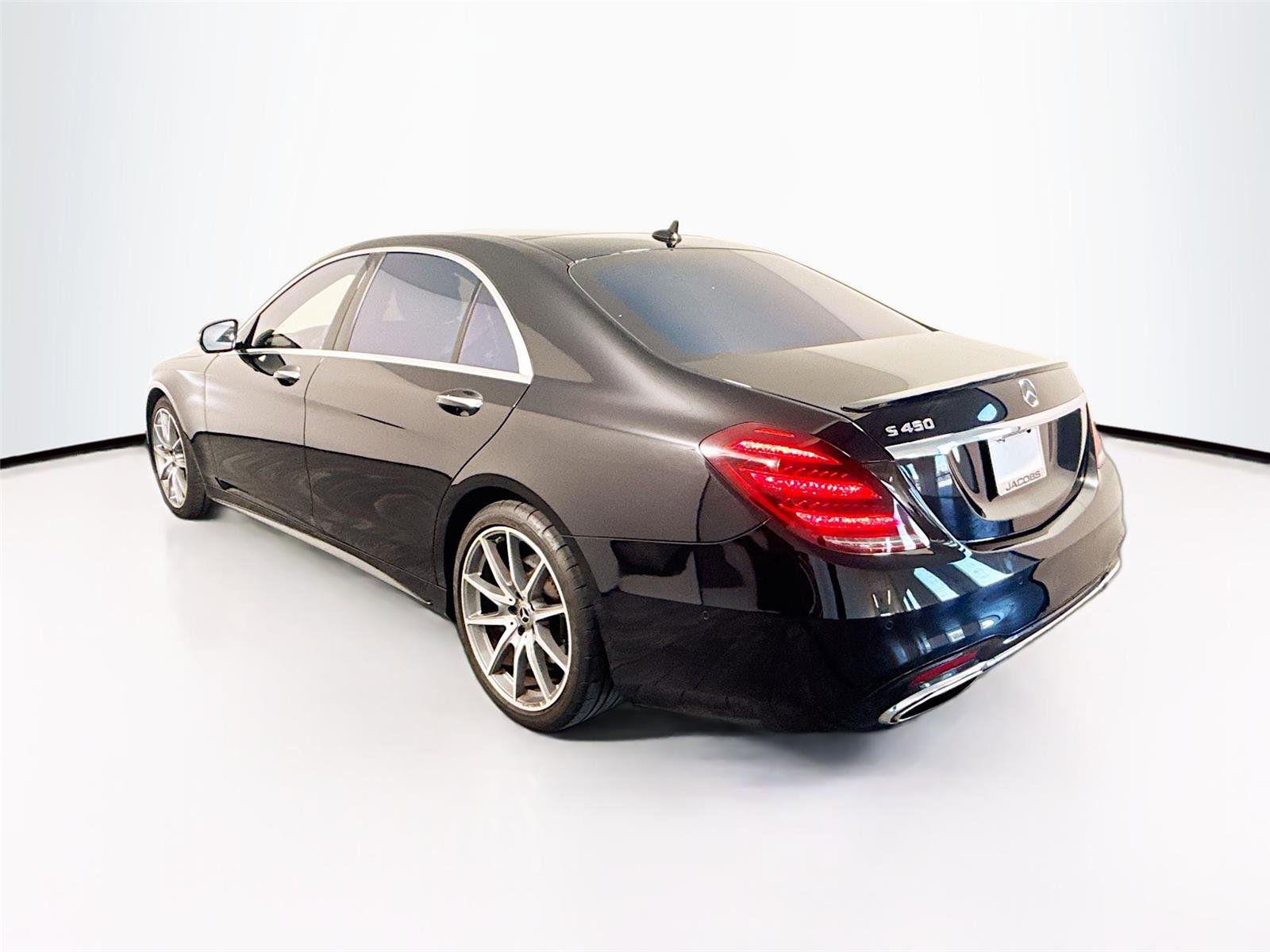 Used 2020 Mercedes-Benz S 450 Sedan image 7