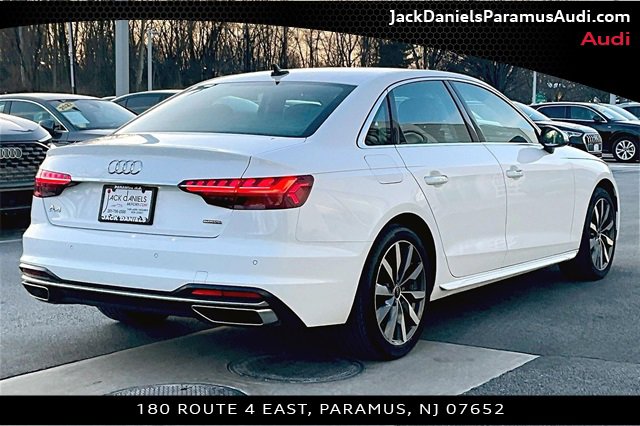 Used 2023 Audi A4 2.0T Premium w/ Convenience Package image 2