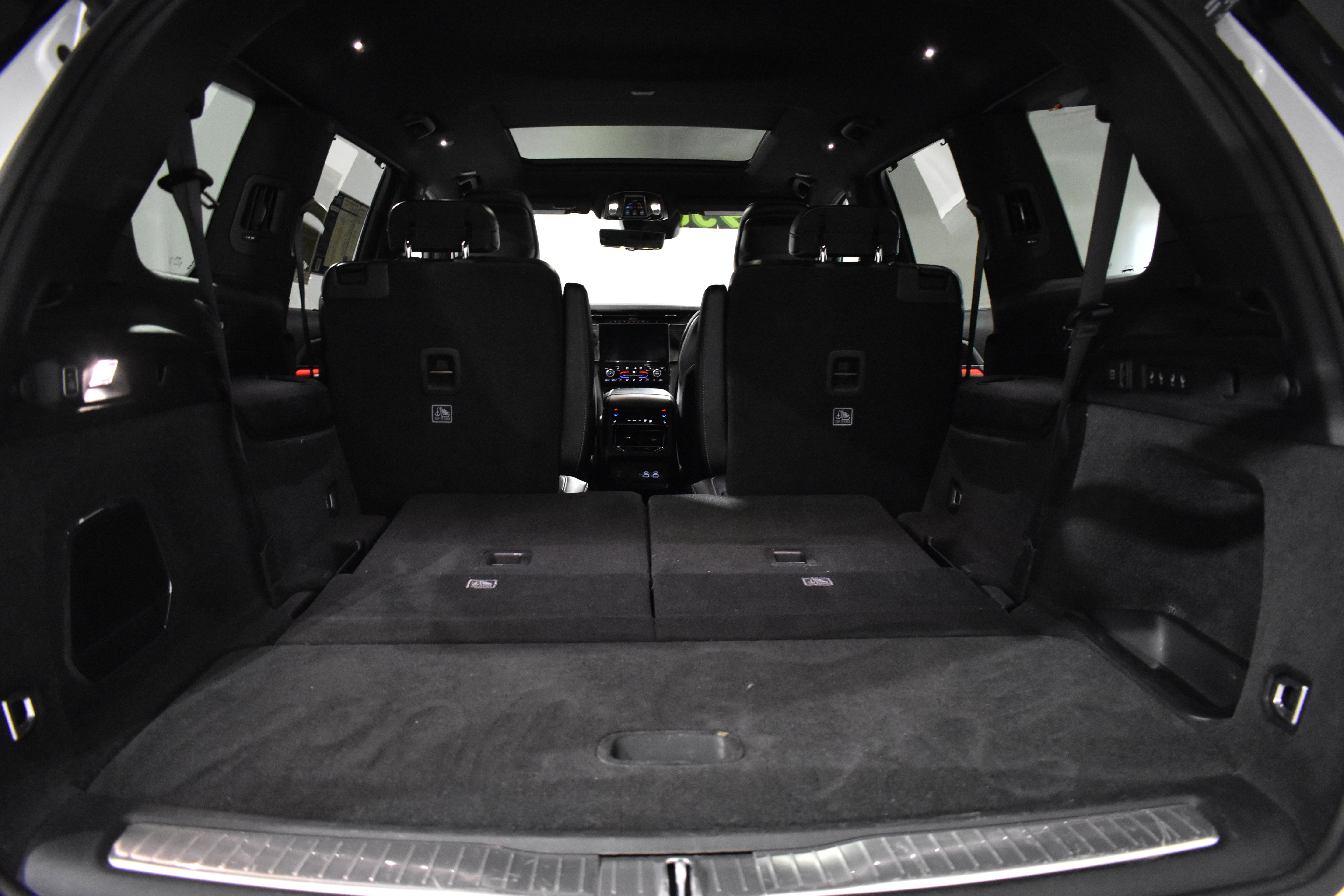 Used 2021 Jeep Grand Cherokee L Overland w/ Luxury Tech Group IV image 36