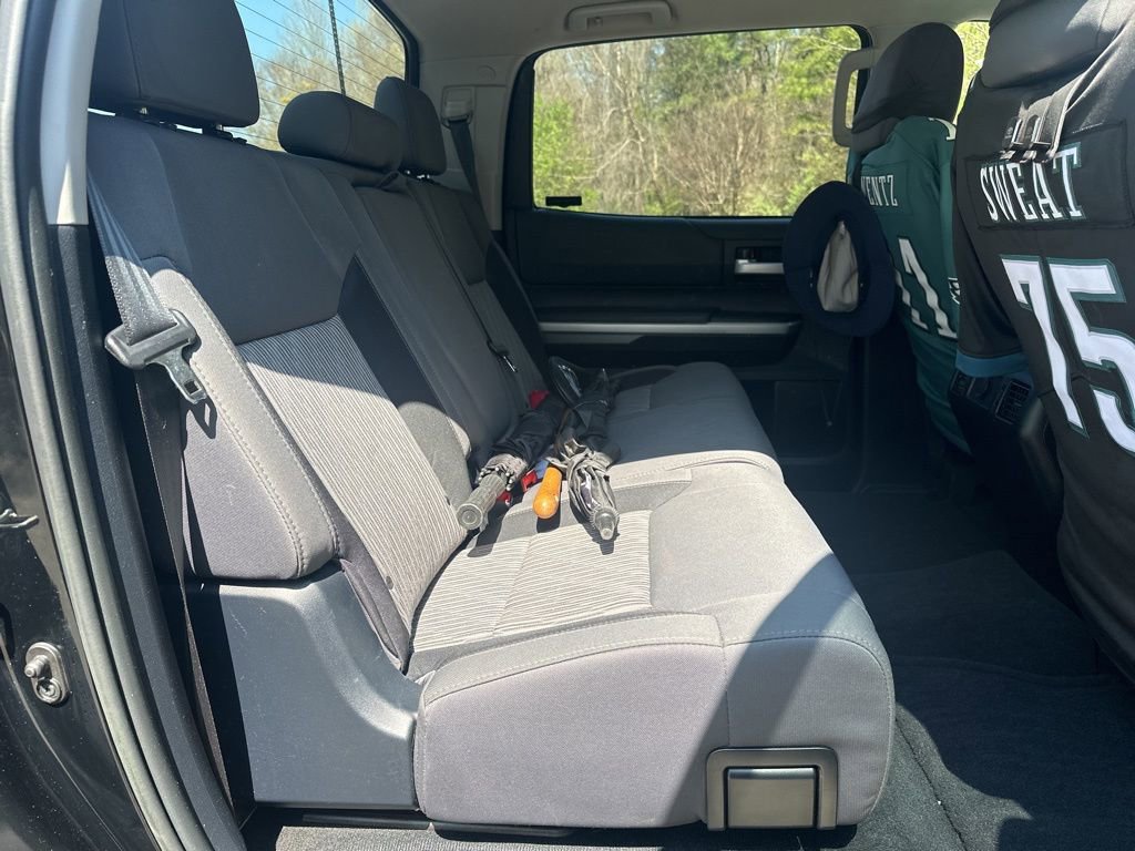 Used 2015 Toyota Tundra SR5 w/ SR5 Upgrade Package image 10