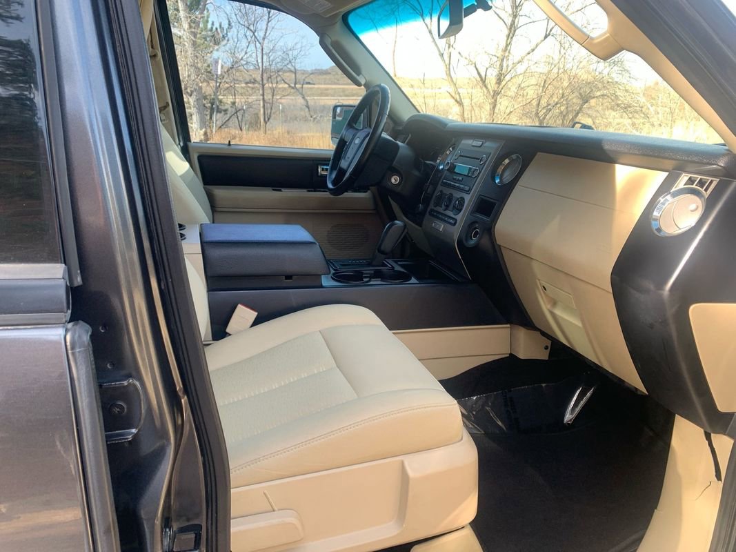 Used 2016 Ford Expedition XL AWD/4WD image 28