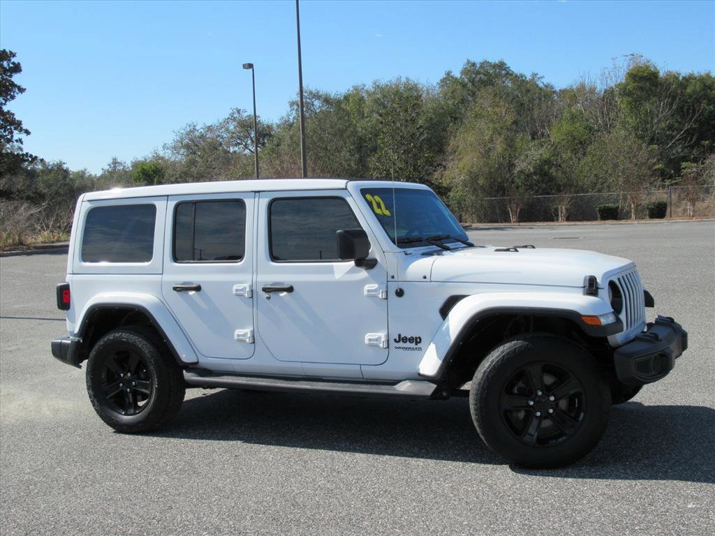 Used 2022 Jeep Wrangler Unlimited Sahara image 2