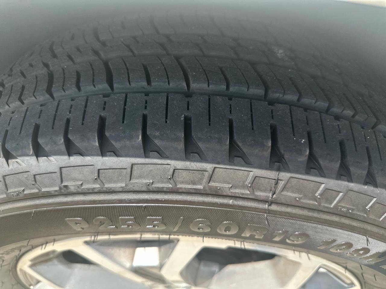 Used 2015 GMC Acadia SLT AWD/4WD image 14