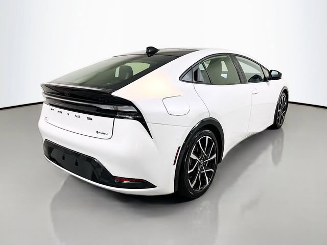 New 2026 Toyota Prius Plug-In Hybrid FWD image 3
