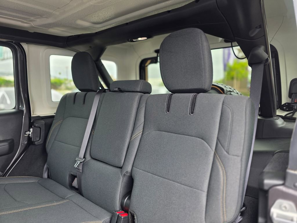 Used 2025 Jeep Wrangler Unlimited Sport S 4xe AWD/4WD image 16