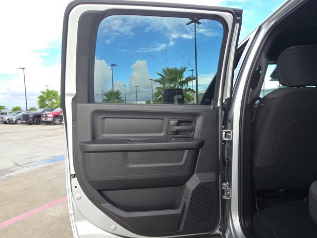 New 2027 RAM 3500 Tradesman AWD/4WD image 16
