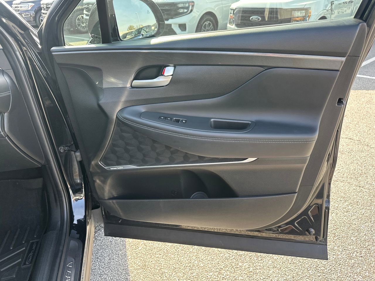 Used 2021 Hyundai Santa Fe Limited w/ Cargo Package image 14