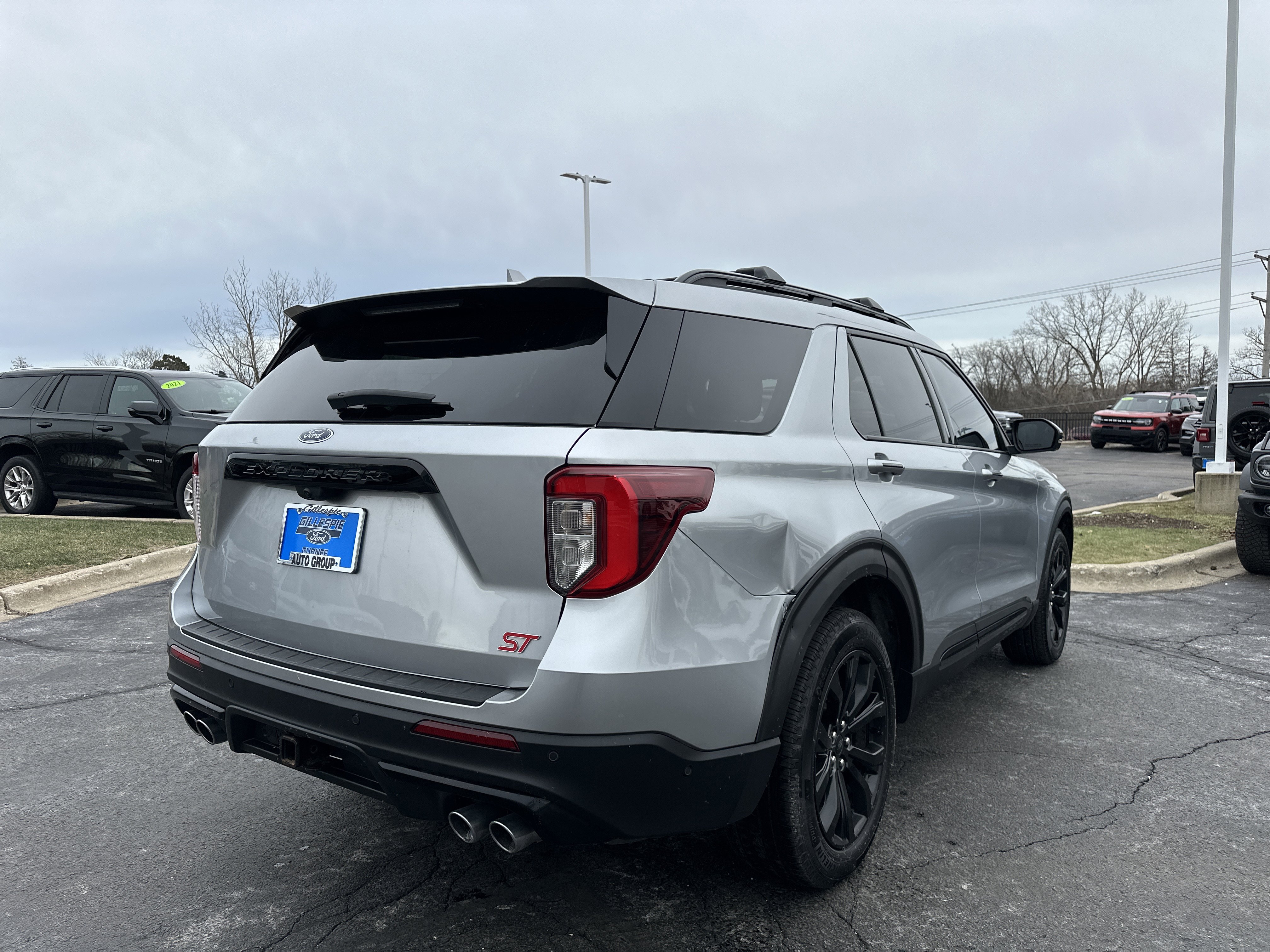 Used 2020 Ford Explorer ST w/ Premium Technology Package image 3