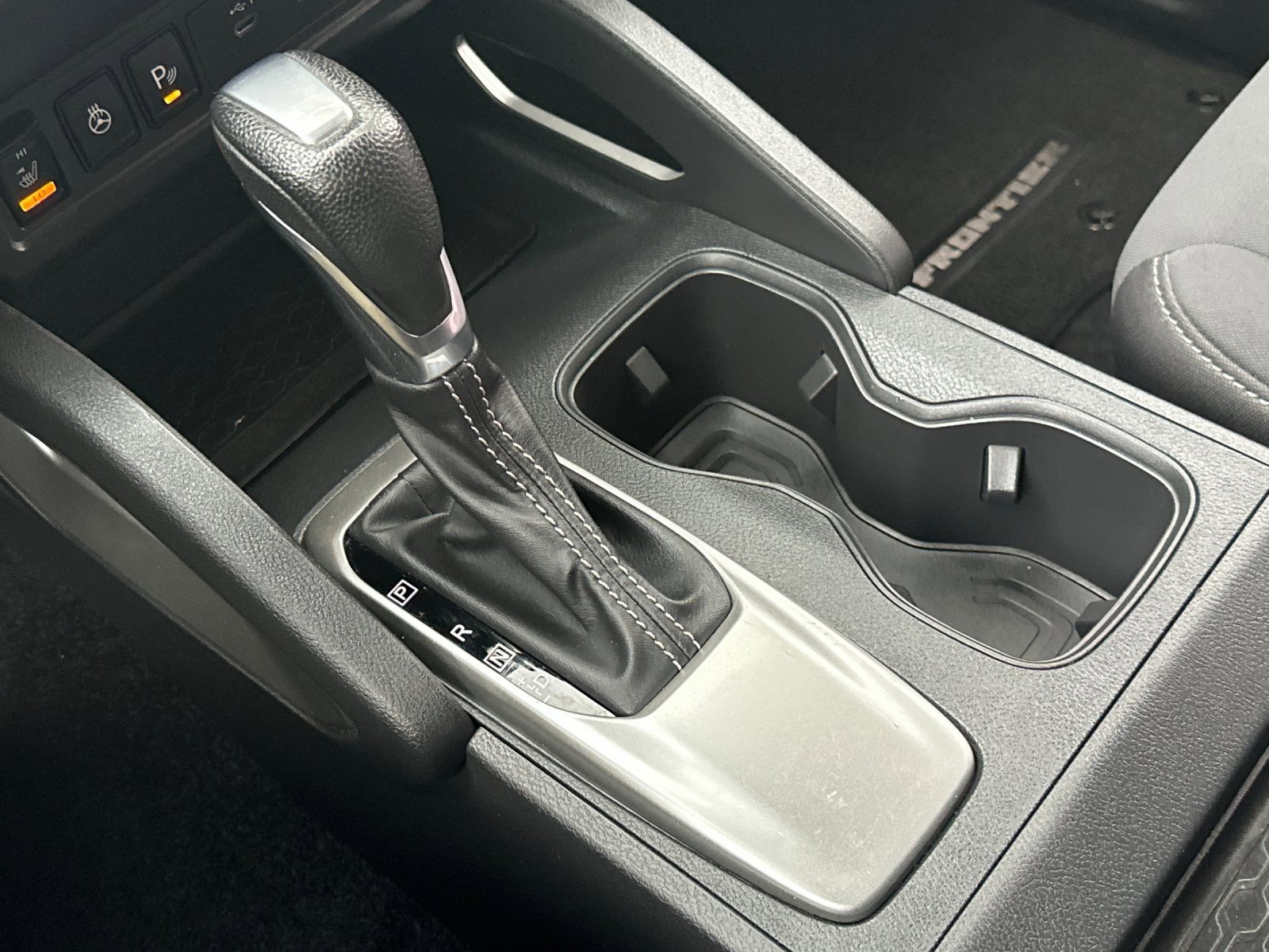 Used 2022 Nissan Frontier SV image 22