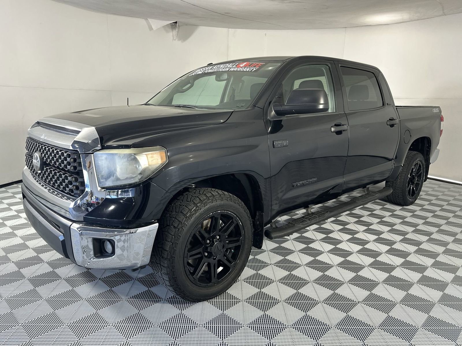 Used 2019 Toyota Tundra SR5 w/ SR5 Upgrade Package image 4