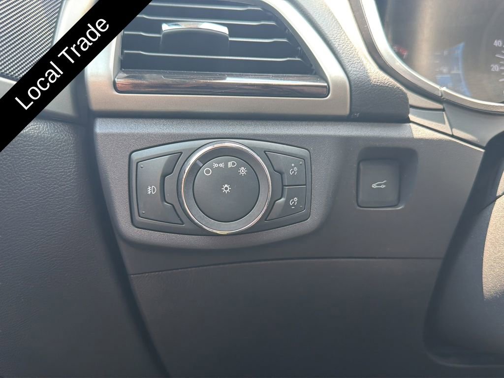 Used 2015 Ford Fusion SE w/ Equipment Group 202A FWD image 37
